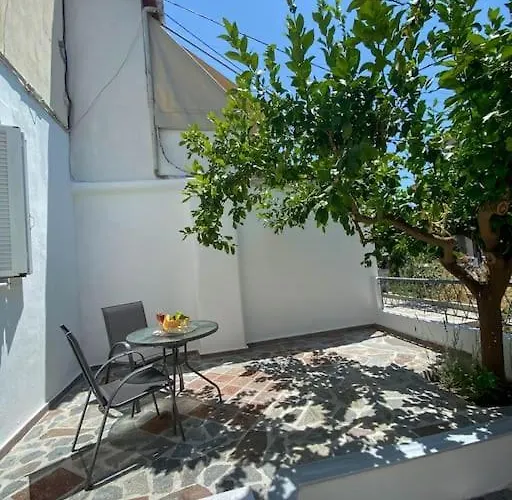 Hera Apartment, Town Of Poros Island